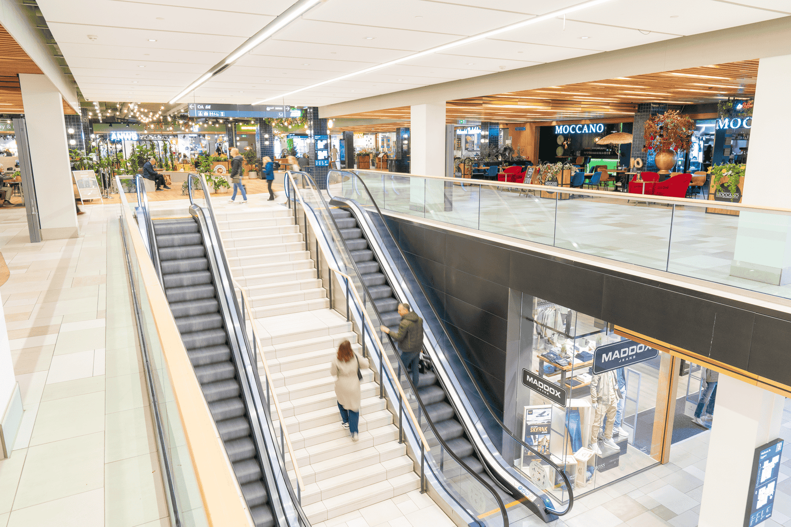 Roltrappen Roltrappen Villa Arena Amsterdam | ROB TER BEKKE FOTOGRAFIE